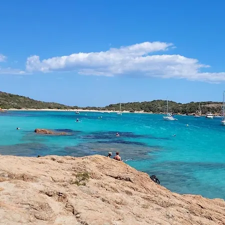 Grand T2 Et Jardin Proche Plages *