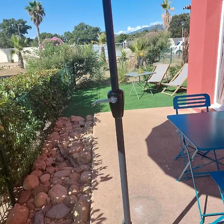 Grand T2 Et Jardin Proche Plages Holiday home *